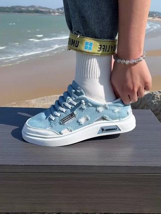 颜值性能都很能打!你不会还没穿过这么舒服的鞋子吧?舒适透气,软底耐磨!#哎呦喂你鞋真好看 #好物推荐 #好穿又好搭#透气舒适不臭脚 #软底软面超好穿
