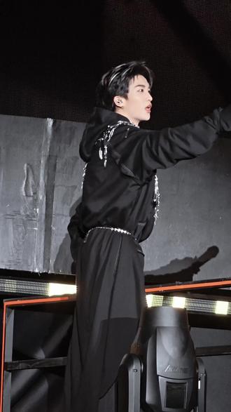 十点半的地铁 | "鸟巢见!"沧海遗珠 高清4k版
"鸟巢见""好好好 没问题"
戒断最好的方法就是约定下次见
我复活了 又可以犁二里地了
#除了快乐禁止入内 #黄子弘凡 #黄子弘凡鸟巢 #太原演唱会 #戒断