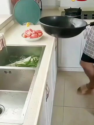 长柄洗锅刷家用刷锅洗碗清洁带柄刷子碗刷洗碗去污擦锅#长柄洗锅 #刷子 #洗碗刷 #擦锅 #好物推荐
