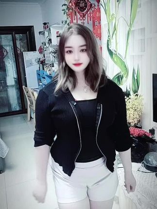 每天像个小疯,就喜欢跳