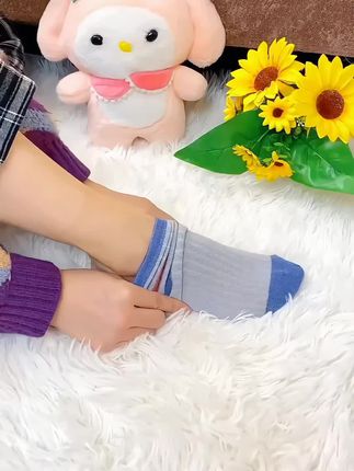 #自用好物推荐 #提升幸福感好物 #袜子穿搭 #袜子怎么穿最美 #袜子