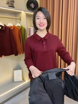 经营自己永远比维持关系更重要,尽情享受生活带来美好时光#羽绒马甲穿搭 #早秋穿搭 #轻薄羽绒服 #谁穿谁好看特别有女人味