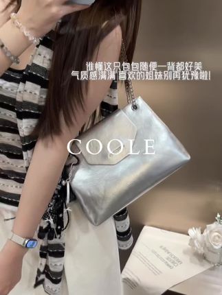 哇塞 我可太喜欢这只包包了 韩系氛围感十足 千万不要错过它啊 #包包推荐 #种草