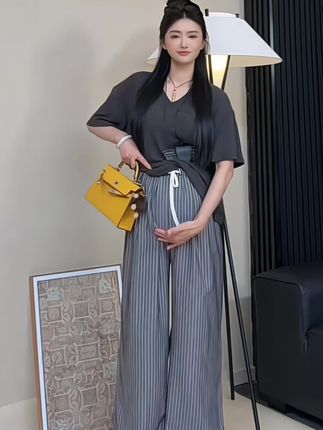 小孕妇们,越简单越高级啊!既慵懒又不失松弛感的一套韩系套装! #孕期穿搭 #慵懒风穿搭 #休闲减龄穿搭 #生完也能穿 #时尚孕妇装