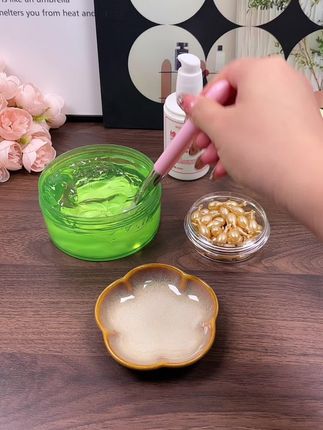 护肤怎么少得了芦荟胶呢,拿来这样做灌肤,水润不油腻,皮肤干燥的姐妹学起来吧#芦荟胶 #护肤分享