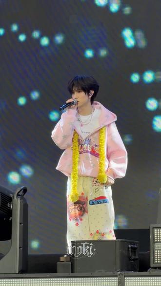 3.21南宁太空奇遇音乐节童禹坤出场 所有人刷到停下来再听一遍,这是命令!
《命运》童禹坤cover.#南宁音乐节 #太空奇缘音乐嘉年华 #童禹坤 两个月过去了终于发出来…