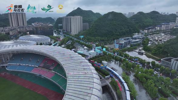 2026安顺马拉松热血起跑,万人齐奔瀑乡!#安顺马拉松