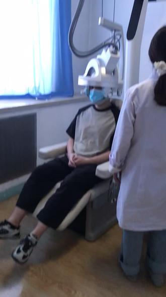 你有没有想过,抑郁要想治好,就像带个头盔一样简单?我以前也不信。直到我带儿子去了天津圣安医院,做了神经导航。#神经调控 #天津心理医院推荐 #孩子抑郁 #抑郁症患者 #天津圣安医院