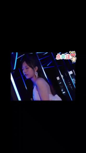#神秘爹地是大佬 风千雪与夜震霆的第一次相遇
