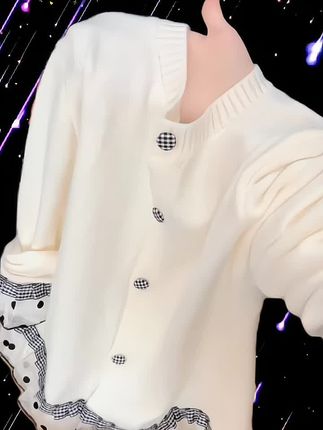 #这也太好看了 #洋气减龄穿搭 #百搭显瘦 #穿出自信穿出美丽 #针织衫穿搭