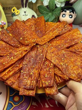 香辣辣不带甜味,越嚼越香越辣越过瘾!!#辣片 ##小时候的味道你们还记得吗
