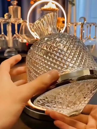 金色水晶玻璃不倒翁醒酒器,家用快速醒红酒超个性! #快速醒酒 #个性醒酒神器 #欧式醒酒神器 #水晶玻璃醒酒器 #欧式醒酒器