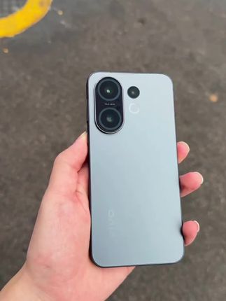 vivoS30Promini是一款精致小巧的手机,采用6.31英寸分辨率的OLED直屏,颜值出众,超爱呀。#vivos30promini#vivo手机#vivo#手机推荐#超便宜超划算