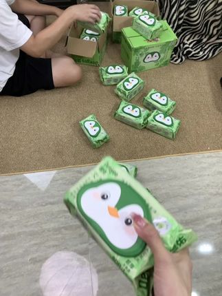 德佑你也太懂我们女生了,升级添加了艾草精华的湿厕纸,天热用着太清爽了吧!纸张还是加大加厚的,湿度刚刚好!#女生必备 #无限回购的宝藏单品#湿厕纸#德佑湿厕纸 #自用好物推荐