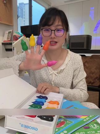 听从儿保建议,收获了一个爱涂鸦画画的宝宝,画画可以锻炼手眼协调,手指抓握和色彩的认知,快给娃安排上#专注力培养 #儿童绘画 #幼儿启蒙 #母婴 #宝宝画画