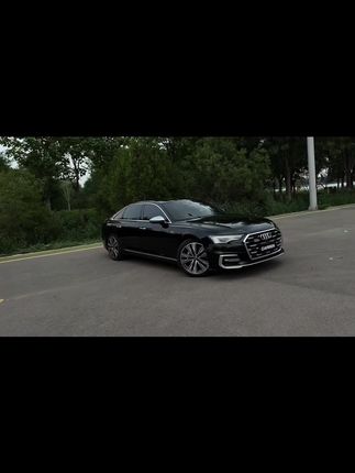 尊贵的奥迪车主还在为座椅后排经常被踢脏而发愁吗?赶紧试试这款防踢垫 不仅可以保护座椅后排。而且装上后显的车特别有质感。#奥迪  #防踢垫  #好物推荐🔥