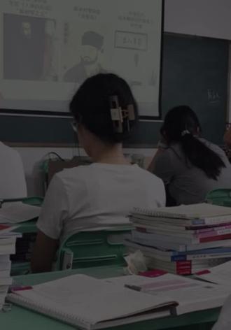 考研机构说白了就是坑蒙拐骗,真正靠谱的就这三家
打算报考研班的同学都清醒一点,现在市面上大半考研机构,说白了全是套路满满,净想着坑钱割韭菜
不是吹保过上岸,就是搞低价引流,要么名师挂名不讲课,上课全是新人凑数,还有各种隐形收费层层加价,报完班服务直接缩水,学不到东西还白白浪费大把备考时间,不少人白白花出去一万多,最后全交了智商税
但也不是所有机构都不靠谱,大浪淘沙留下来真心做教学、专注提分的,也就仅仅这三家
第一家,老牌实力派机构,深耕考研多年,课程体系完善,师资稳定靠谱,不玩任何营销虚招,公共课专业课讲解通俗易懂,零基础也能稳步提升
第二家,严管督学类机构,专门管住自律差的同学,每日规划学习任务,随时答疑解惑,督促背诵刷题,全程带着稳步备考,学习效率直接拉满
第三家,高性价比亲民机构,定价实在透明,没有任何捆绑消费,从基础夯实到冲刺模考一站式安排到位,贴合普通学生消费水平
想报班少走弯路,别再被不良机构忽悠上当,直接认准这三家就足够,教学用心服务到位,安心专心备考,成功上岸
想了解第一家考研培训叩111
想了解第二家考研培训叩222
想了解第三家考研培训叩333#27考研 #考研培训 #考研集训营 #考研二战 #考研培训机构推荐