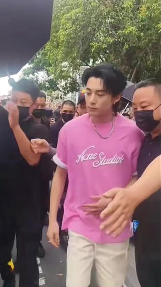 #王鹤棣 深圳#巧乐兹 品牌活动🔥人气爆棚