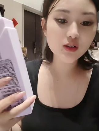 三妹自己家在用的洗发水,如果你头发经常爱油,头皮爱痒的都可以去用这款洗发水#洗发水 #自用好物推荐 #抖音小助手dou上热门