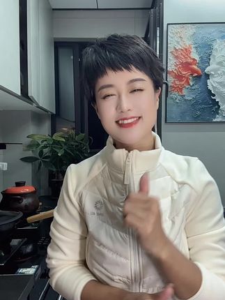 相逢的意义从来不在结局,任何经历过的事,不是得到,就是学到。#我的生活就这么简单 #气质范 #短发小姐姐来了