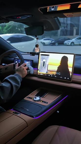 🚗沉浸式听歌|今天听@AiYiny 点的«陪你去流浪»#星耀8#热门歌曲欣赏 #创作者中心 #创作灵感 #薛之谦陪你去流浪