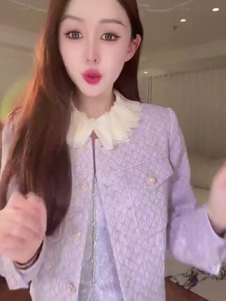 余潇潇【高智千金】绵羊毛混纺粗花呢菱形花纹小香外套&宽松直筒裤#余潇潇#小香外套