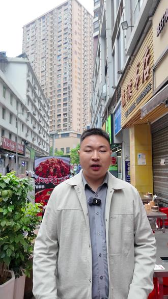 大家手里的柠檬茶饮券可以兑换啤酒啦! 夏天吃火锅必须来点柠檬茶和啤酒,只要有券就可以兑换哦