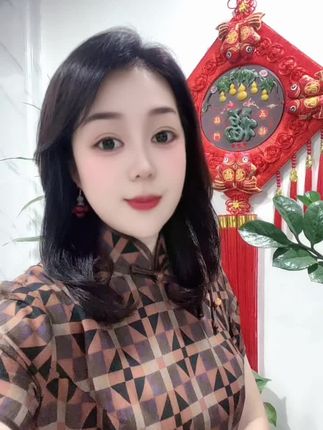 感恩相遇感谢陪伴🌹🌹气质比年龄重要微笑比颜值重要🌹🌹🌹所愿皆所得一切美好如期而至心想事成万事顺意好运连连🌹🌹🌹感恩生命中所有的遇见🌹🌹🌹爱唱歌爱学习地方戏曲好听养心🌹🌹🌹爱尝试道具或AI技术或用自己的照片和视频一起编辑的抖音视频纯属娱乐🌹🌹🌹美美哒❤️❤️❤️开心快乐每一天🌹🌹🌹#爱美是女人的天性不分年龄阶段 #你值得拥有美好的一切 🌹🌹🌹