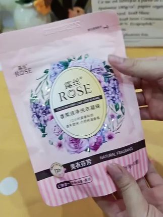 还在为洗衣烦恼?露丝香氛洁净洗衣凝珠来啦!8倍洁净力,轻松瓦解顽固污渍,抑菌除螨,天然植物配方,温和呵护全家衣物 。#日常惊喜 #好物推荐🔥 #日用百货 #生活好帮手