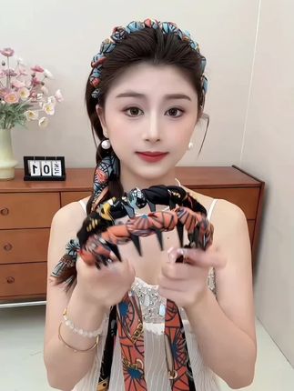 这款飘带发箍太美啦!气质百搭不挑年龄,外出游玩拍照都很美,多种用法分享给大家#头饰发饰 #发箍这样戴好美 #飘带发箍 #高颅顶发箍 #简单好看发型