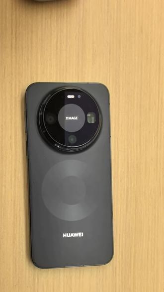 Mate 80反向充电你学会了吗 赶紧用Mate 80去试试吧。#华为Mate80#鸿蒙越用越香#HarmonyOS6