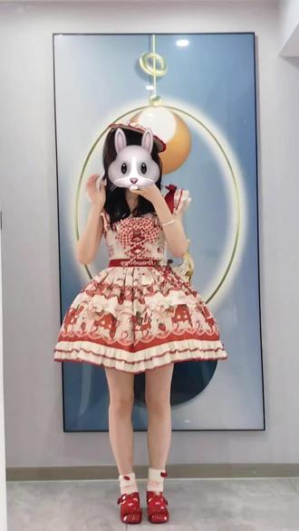 心动玩偶草莓园,最不上镜的一条lo裙。#草莓园 #心动玩偶洋装工作室 #Lolita #种草激励计划 #dou上热门