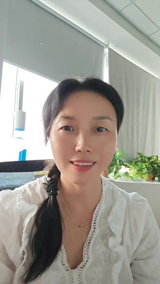 猪圈挂个瓶,猪病少发生#养猪技术 #养猪人加油干