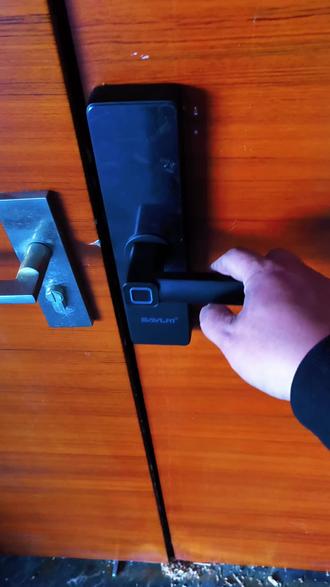 萨莱明木门指纹锁安装