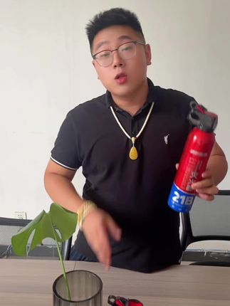 水基型灭火器价格打下来了兄弟们。#车载灭火器#汽车用品 #好物推荐分享 #水基型灭火器 #我要上热们