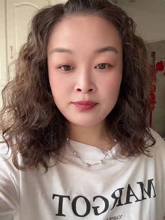 女人必备单品是防晒一天不防晒七天白护肤,一款可以当素颜霜的防晒人手必备