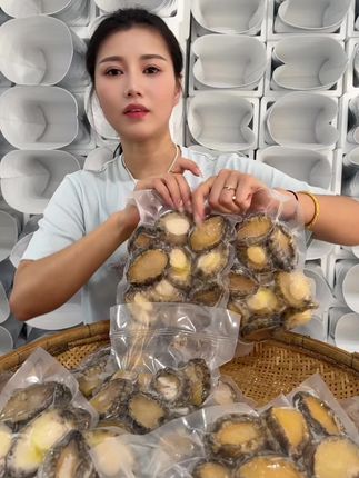 大鲍鱼便宜咯,自家渔船现捕现捞,品质非常好#大鲍鱼 #新鲜海捕#源头好生鲜