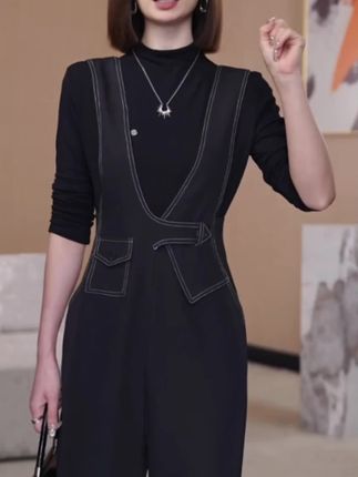极简风背带裤拼接休闲牛仔时尚时尚背带裤气质显瘦606#时尚潮流#气质显瘦#拼接背带裤