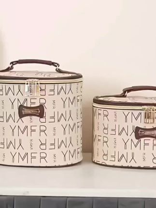 化妆包大容量便携新款超火化妆品收纳盒放高瓶水乳液手提箱防水#大容量化妆包 #化妆包 #收纳包 #化妆收纳 #好物推荐🔥