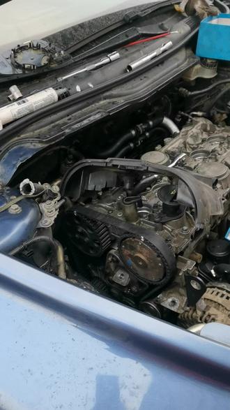 #幸福卡车人生活新鲜事 @乘龙卡车
沃尔沃S40正时皮带安装方法