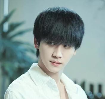 弟弟开始又争又抢了#野草疯长 #爱恋像野草般疯长 #张洪鸣 #锦子 #好剧推荐