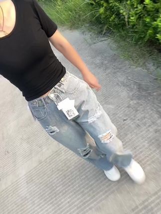 #牛仔裤穿搭 #显瘦搭配 #显瘦牛仔裤 #破洞牛仔裤#直筒裤