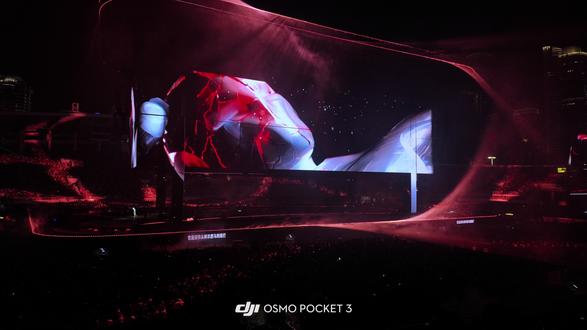 《粉钻》绝美舞台!!!#薛之谦万兽之王广州站 #舞美视觉 #神级现场