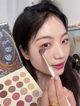 这么多的眼影只需要19块 腮红,眼影一步到位#眼影盘