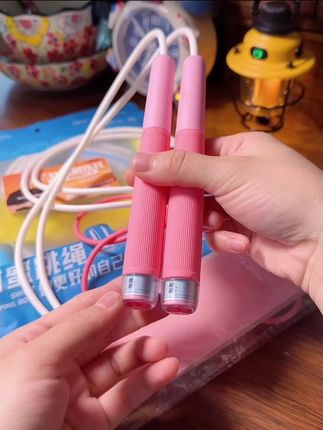 开学之前,一定要给孩子准备一条可提速的跳绳#跳绳#考试 #锻炼身体增强体质 #好物推荐🔥 #宝妈推荐