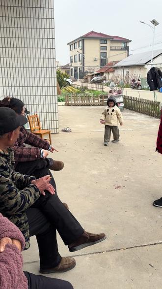 今天不学习 专砸小金鱼!
#甩炮 是不是每个回村的小孩都爱玩这个