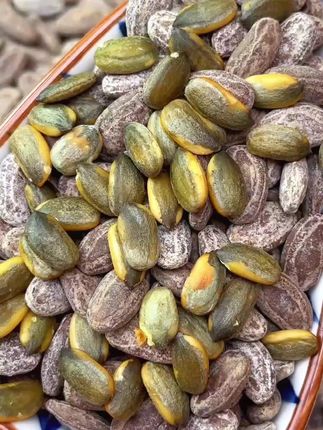 【特大吊瓜子】2025年新货上市!奶油味、椒盐味、原味三种口味可选,250g/500g规格任你挑,长兴特产品质保障,颗颗饱满,好吃到停不下来~#吊瓜子 #颗粒饱满 #好吃到停不下来 #吊瓜子好吃不上火