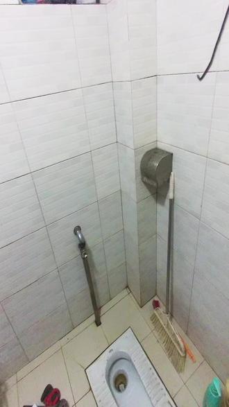 老小区一楼,冲洗阀改冲水箱#水电维修 #上门维修 #实体店经营 #我要上热门🔥