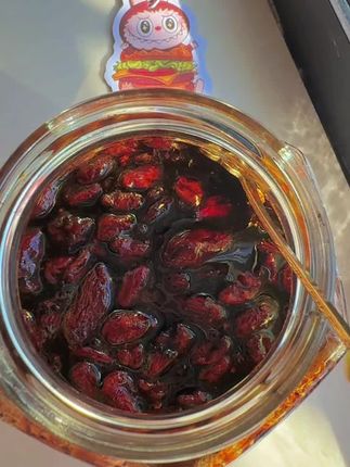 宝宝11个多月了,母乳还一直足足的,每次只要我感觉宝宝口粮欠缺一点点,我又要赶紧泡一碗这个姜红,搞一碗下肚,两个房子的奶线全通。奶水热热的出来了,又多又浓,宝宝吃不完#追奶#母乳再也不是奢望