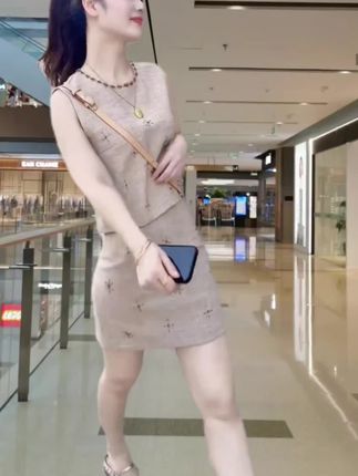 #摆脱路人感的小个子女生穿搭#夏日中性风穿搭日记#夏天千万要避雷的穿搭#夏日轻氧感穿搭给视觉降降温#穿出自己的风格